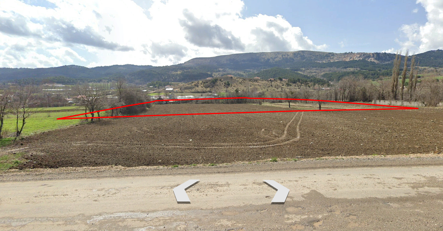 Mudurnu Hüsamettindere Köyünde Yatırımlık Arazi Çiftlik Kurulumuna Uygun 8701 m²